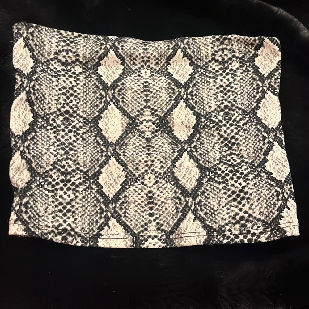 Super Stylish Snakeskin Double Layered Tube Top! 🤎